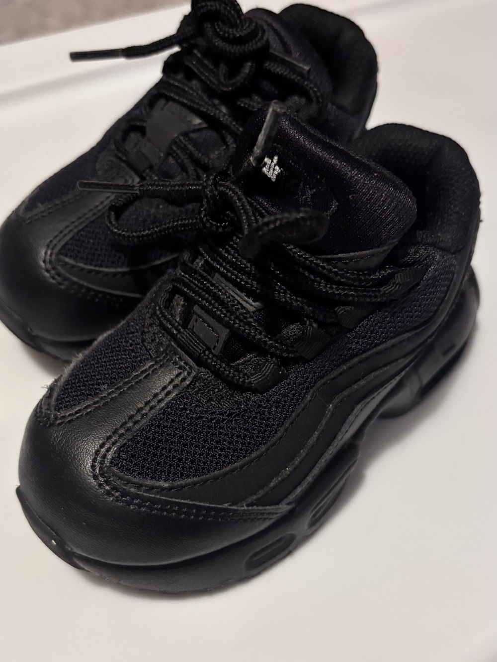 Toddler AirMax All-Black Sneakers - BRAND NES Everyday Shoes